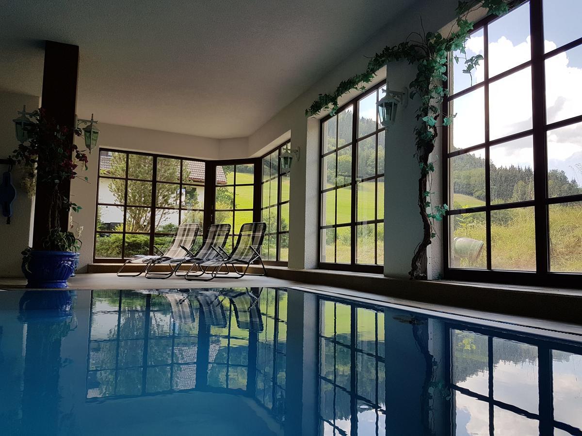 Hotel Landhaus Sonnenhof Todtnau Bagian luar foto